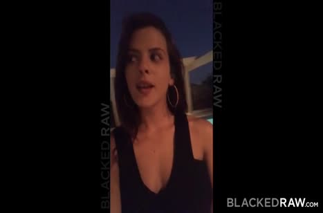 Keisha Grey снимает любительскую порнуху с черным спутником №1